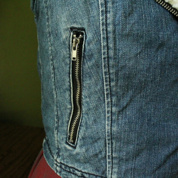 Bullhead Black Denim Vest - Picture 2 of 7